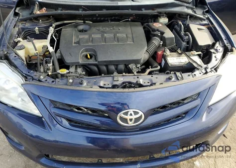 2013 Toyota Corolla Base z USA, uszkodzony, nr VIN 2T1BU4EE9DC084582